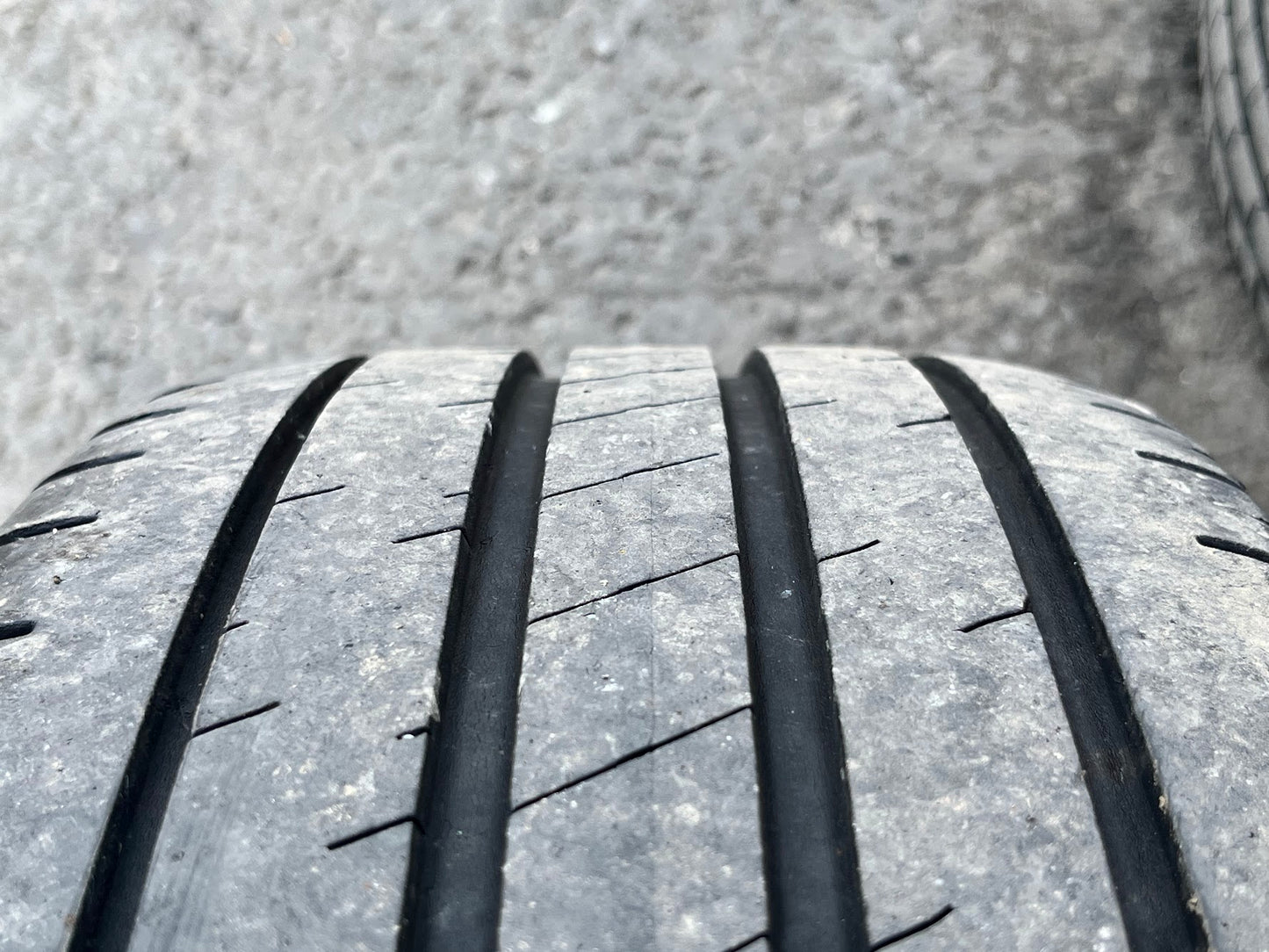 Genuine 16" VW Golf Mk6/7 Alloy Wheels & Tyres 5x112 - Autosthetic