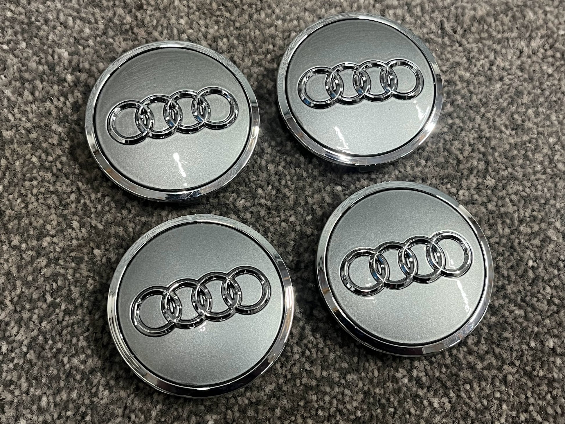 4x 61mm Audi A3/A4/A5/A6/A7/A8/TT Wheel Centre Caps 4M0601171 Grey - Autosthetic