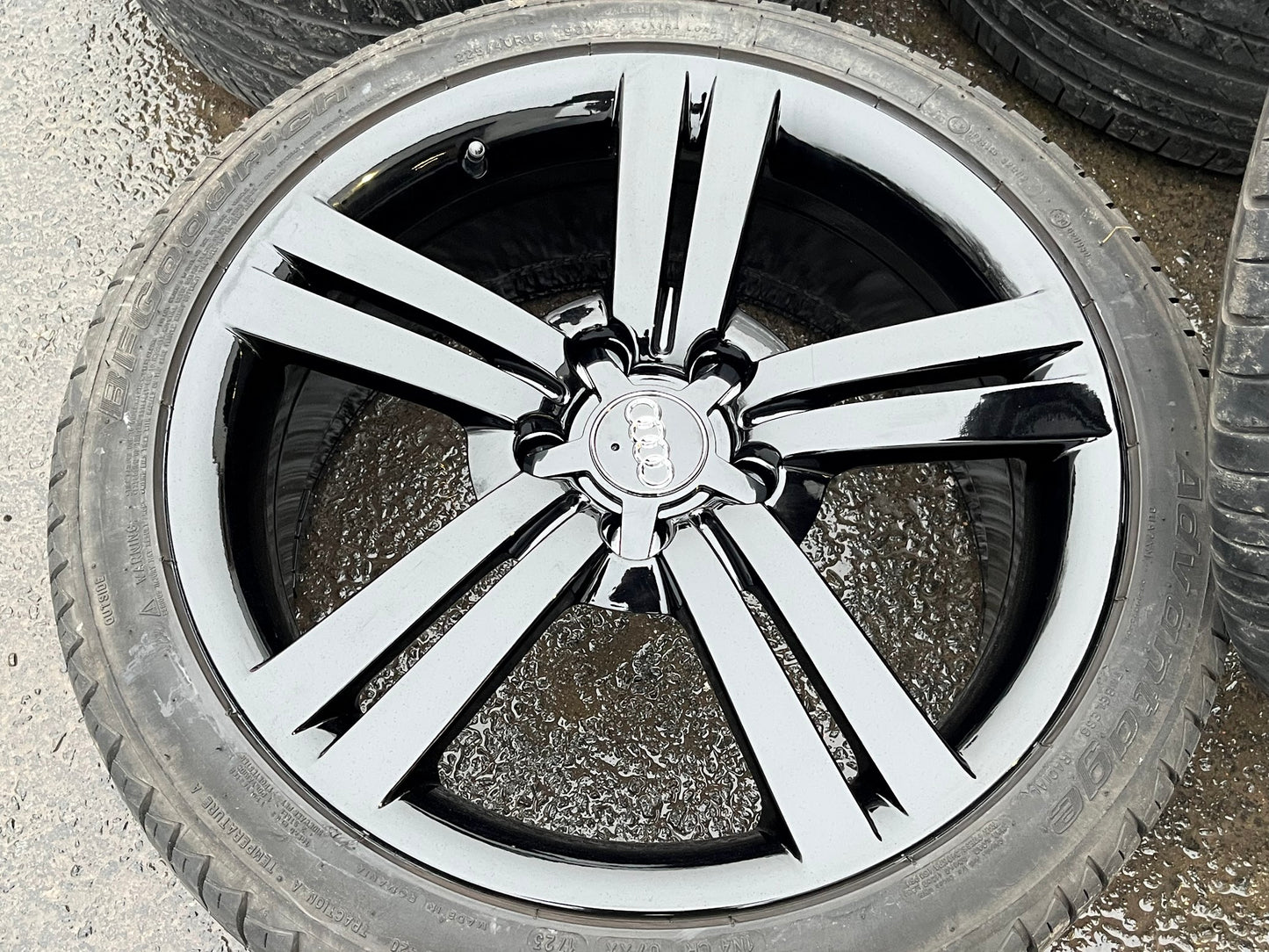 *Refurbished* Genuine 18" Audi/Seat/VW Alloy Wheels & Tyres 5x112 - Autosthetic