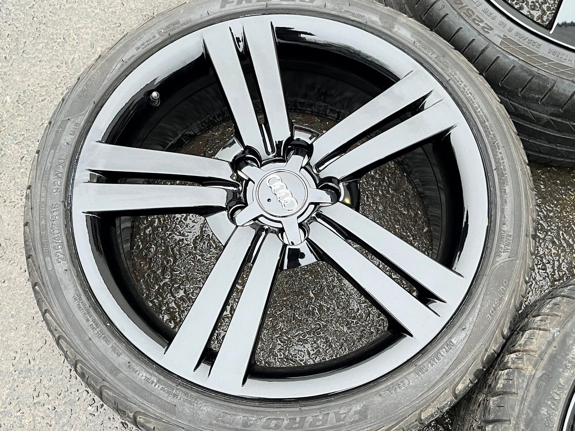 *Refurbished* Genuine 18" Audi/Seat/VW Alloy Wheels & Tyres 5x112 - Autosthetic