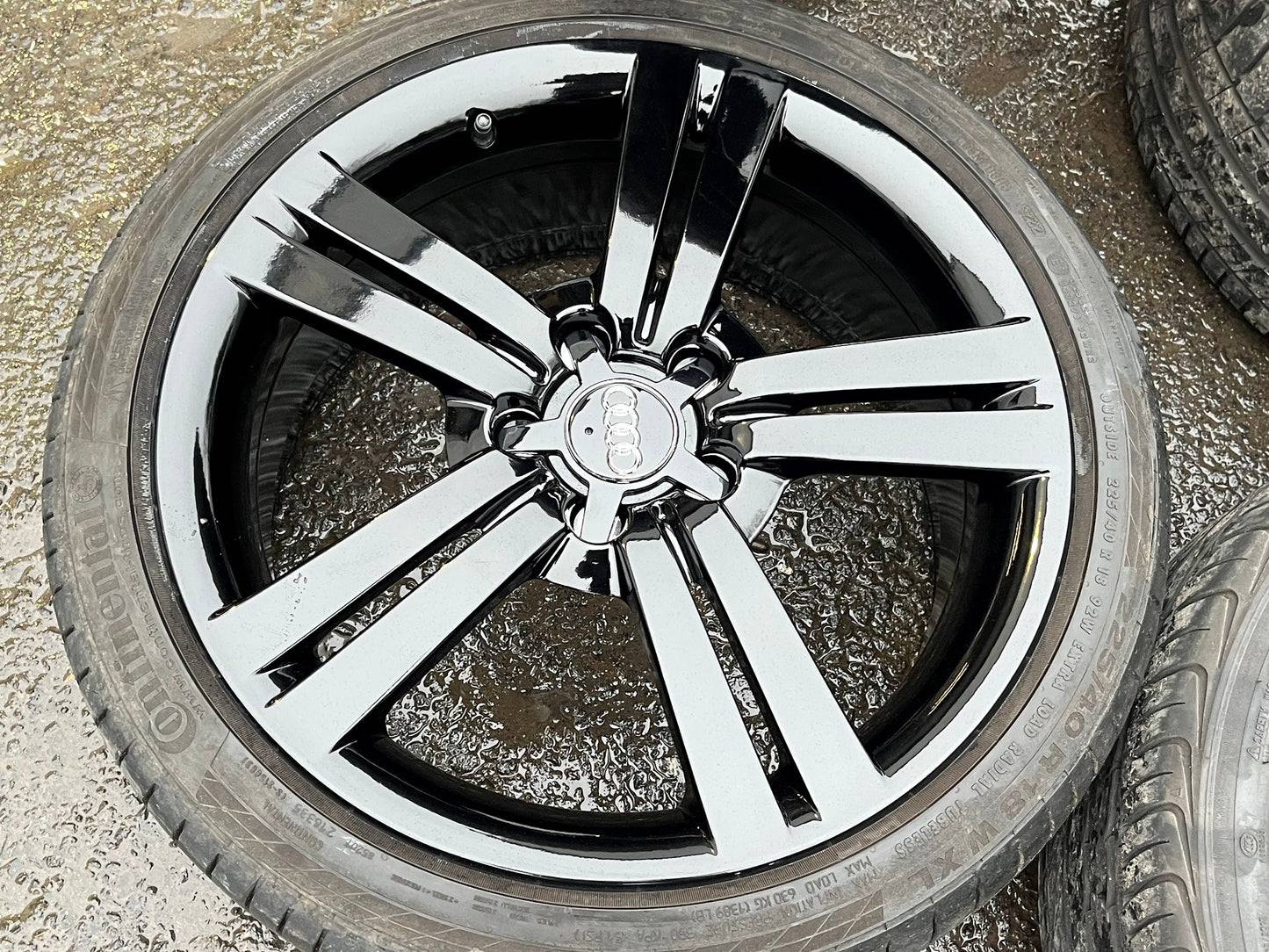 *Refurbished* Genuine 18" Audi/Seat/VW Alloy Wheels & Tyres 5x112 - Autosthetic