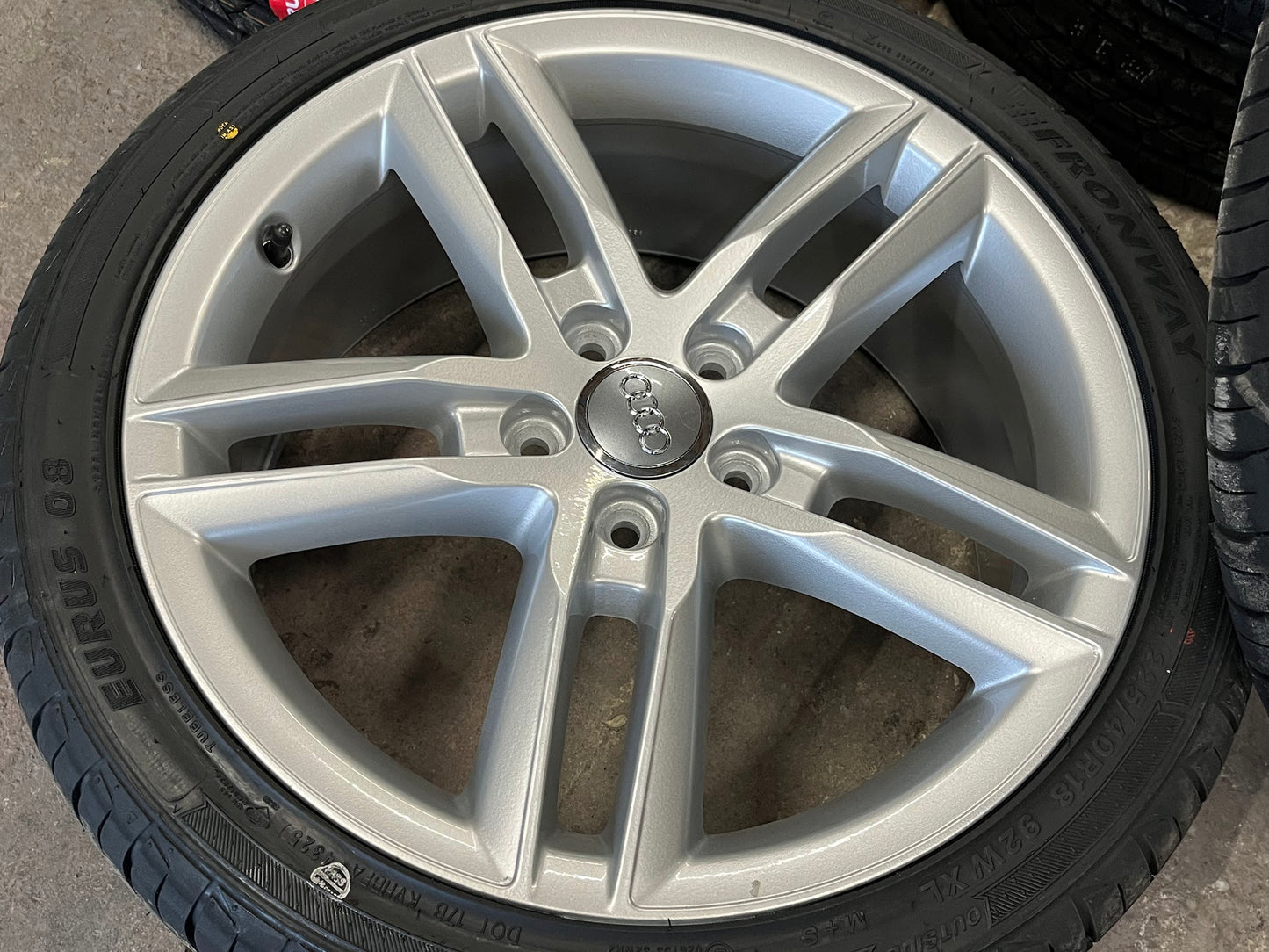 *Refurbished* Genuine Audi A3 Alloy Wheels & Brand New Tyres 5x112 - Autosthetic