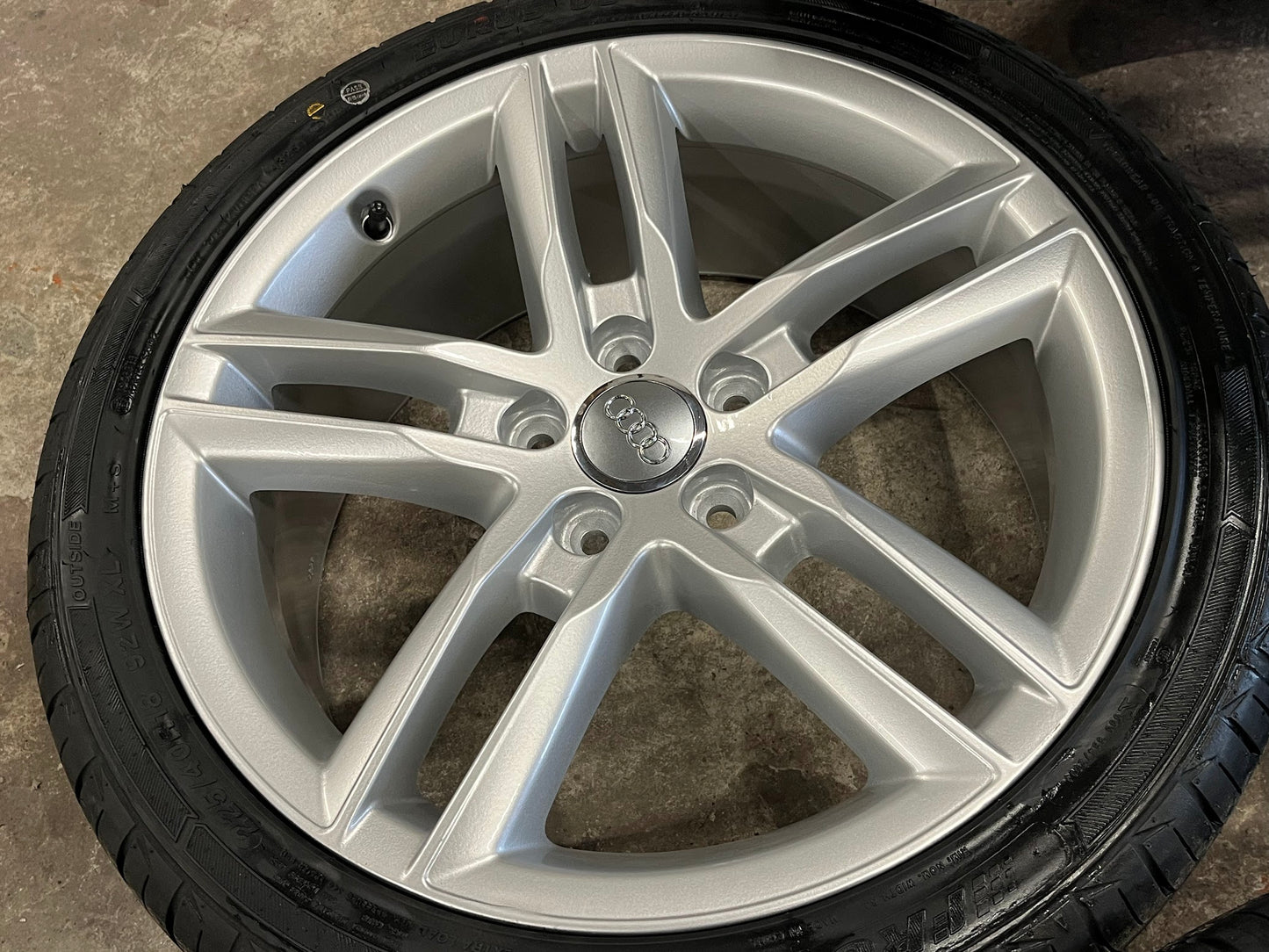 *Refurbished* Genuine Audi A3 Alloy Wheels & Brand New Tyres 5x112 - Autosthetic