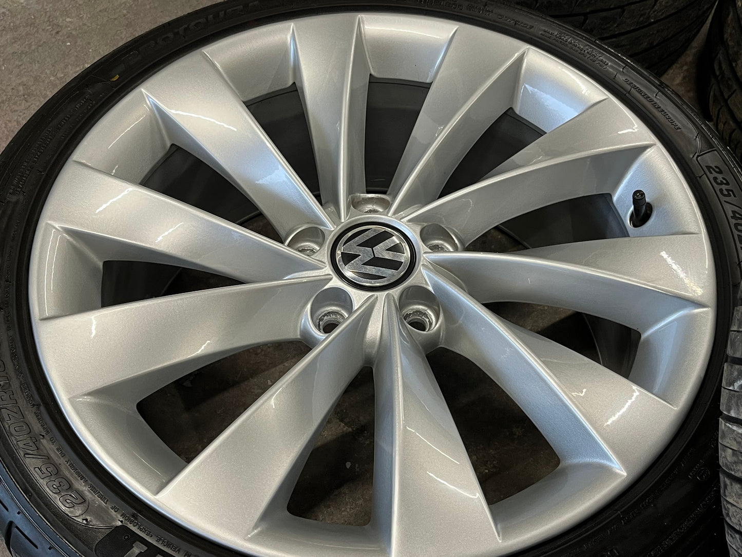 *Refurbished* Genuine 18" VW Scirocco/Passat Turbine 'Interlagos' 5x112 Alloy Wheels & Tyres - Autosthetic