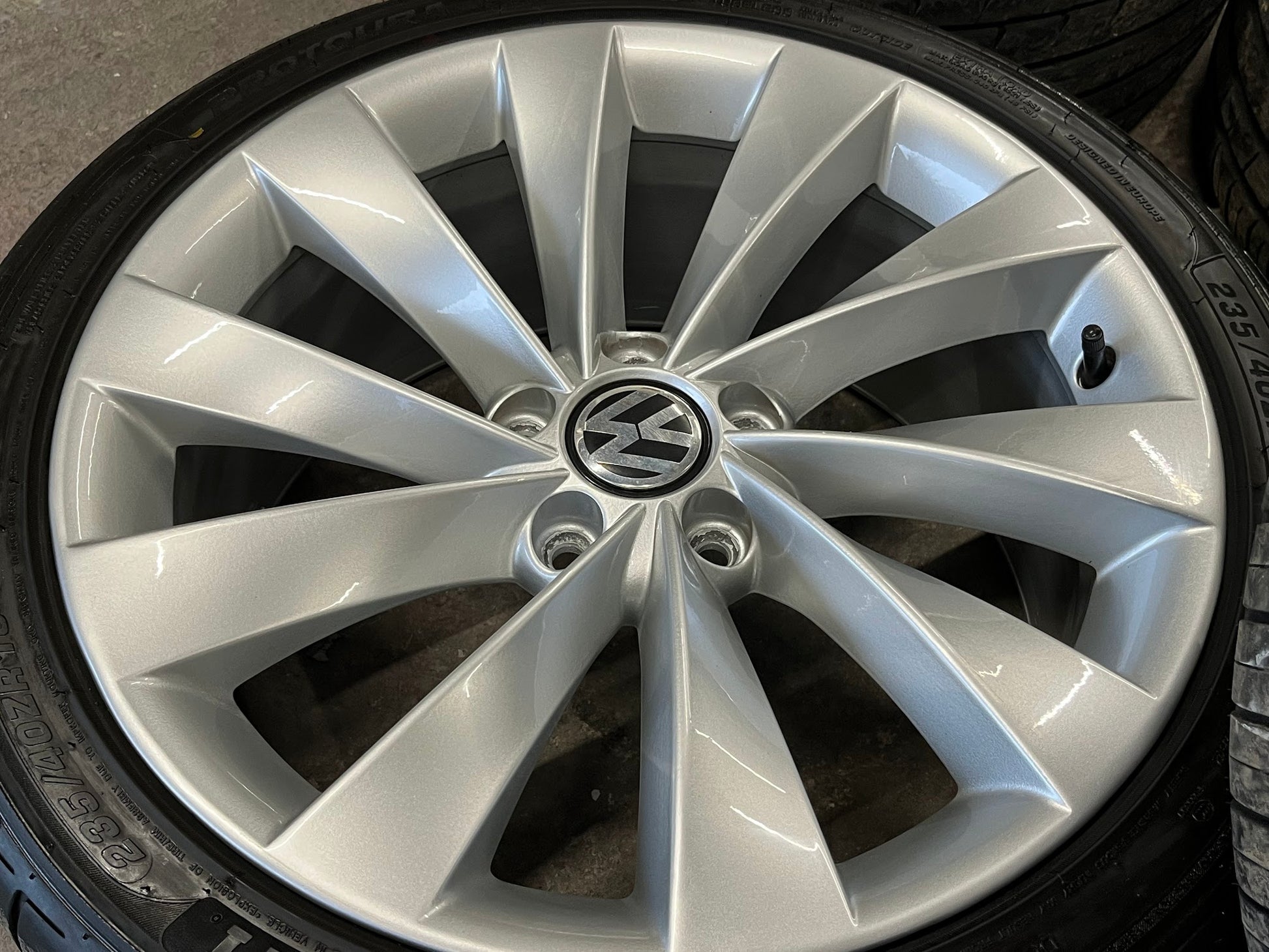 *Refurbished* Genuine 18" VW Scirocco/Passat Turbine 'Interlagos' 5x112 Alloy Wheels & Tyres - Autosthetic