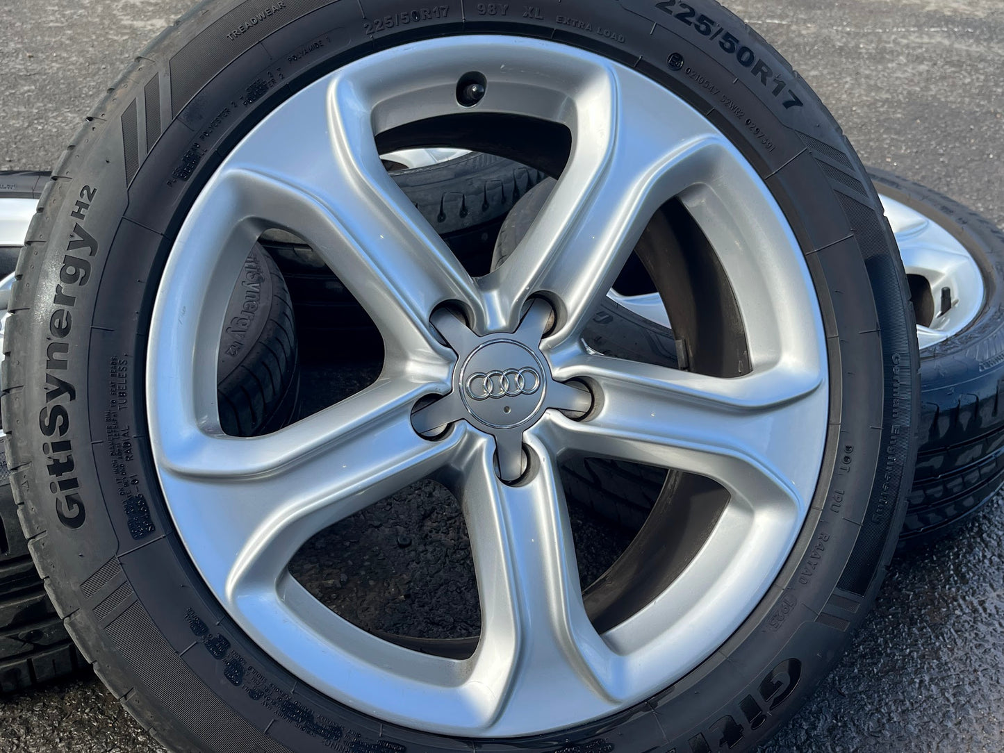 Genuine 17" Audi A5 Alloy Wheels & Tyres 5x112 Excellent Condition Goodyear