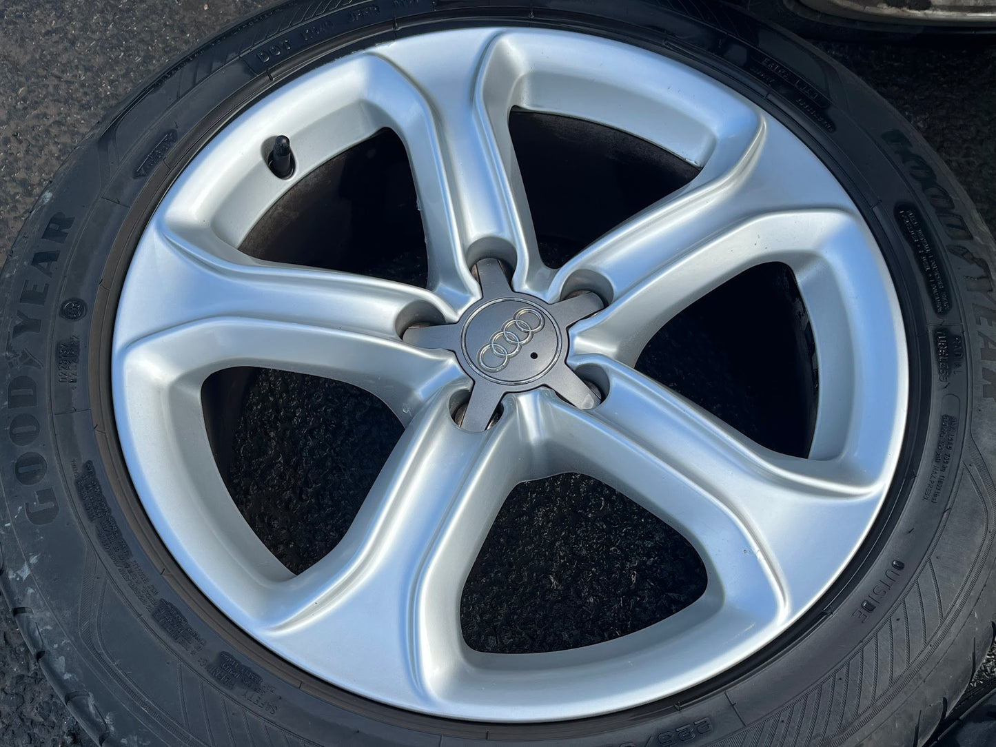 Genuine 17" Audi A5 Alloy Wheels & Tyres 5x112 Excellent Condition Goodyear