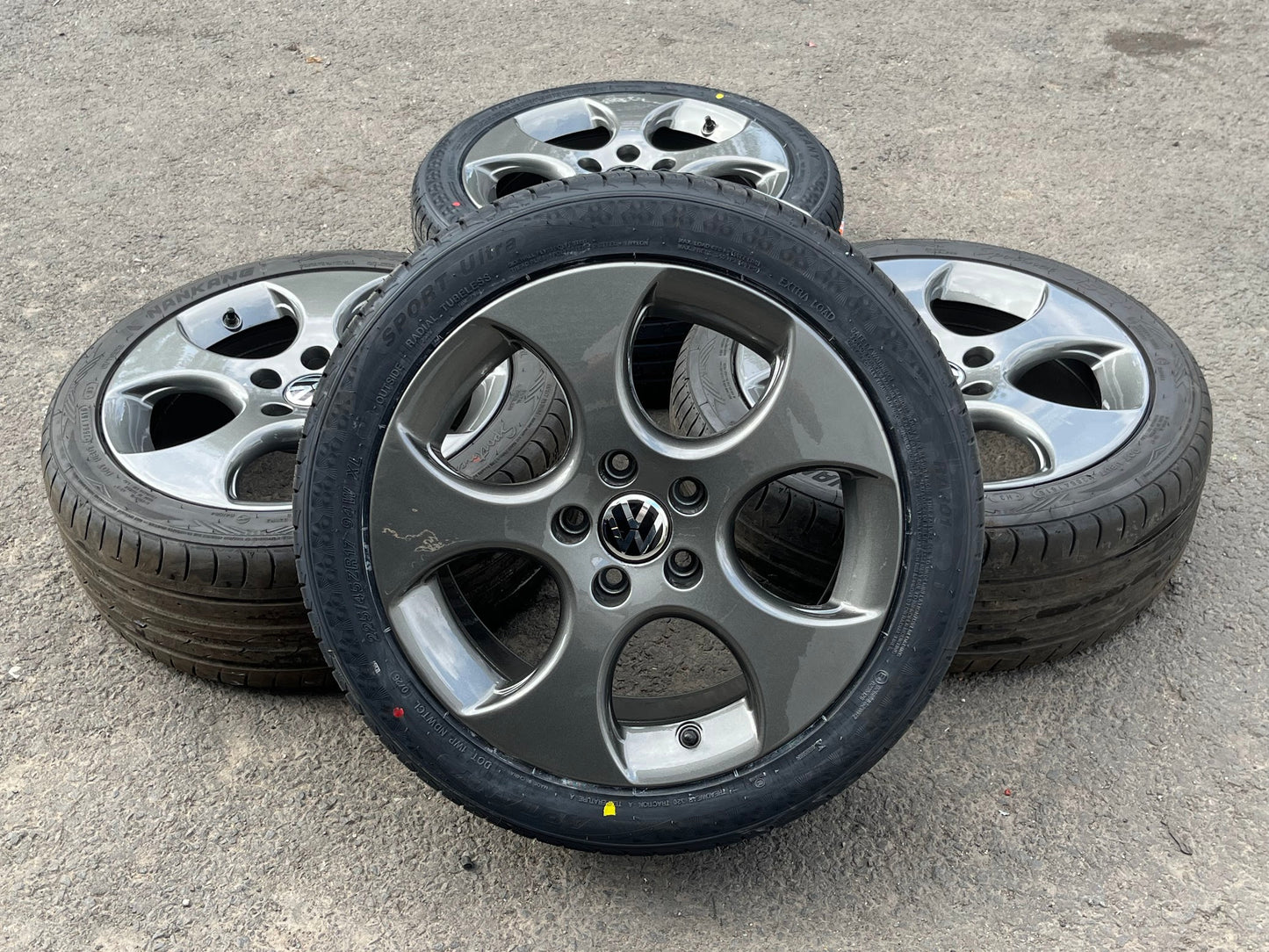 *Refurbished* Genuine 17" VW Monza Alloy Wheels & Tyres 5x112